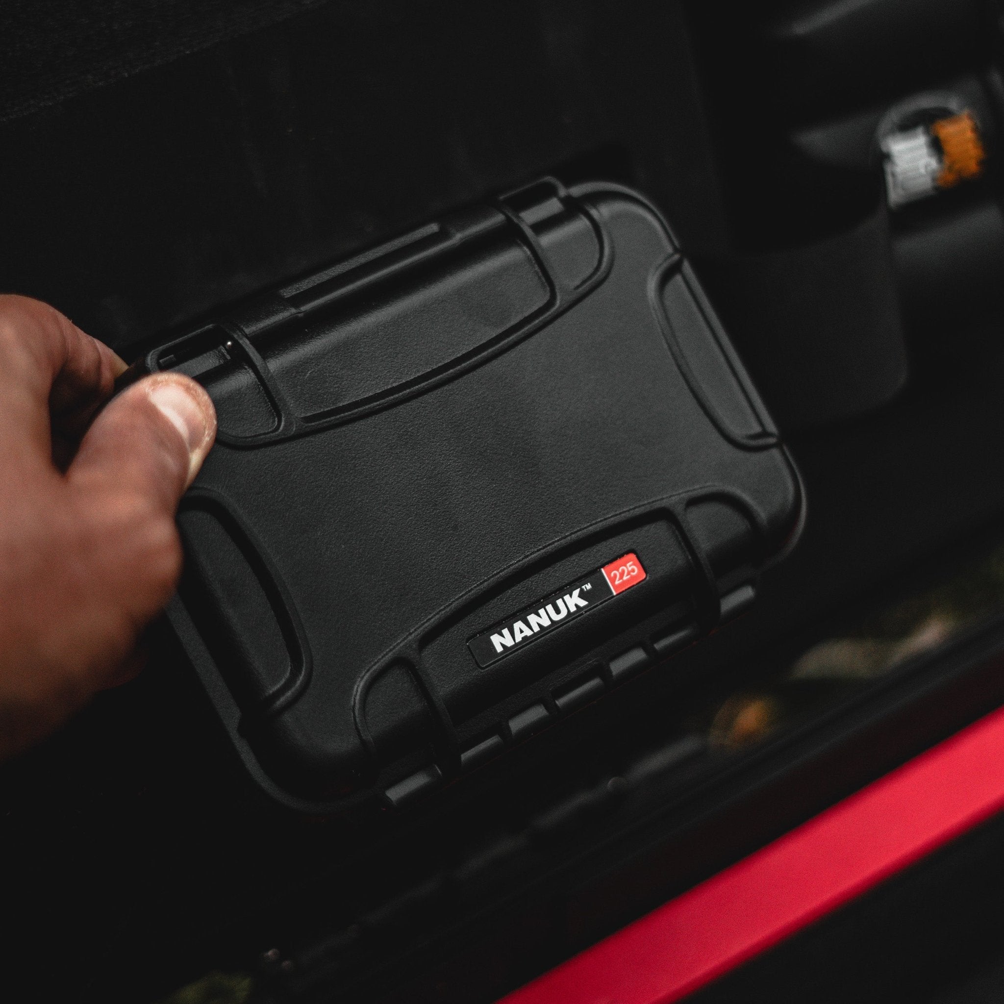 NANUK  225 NANUK  225