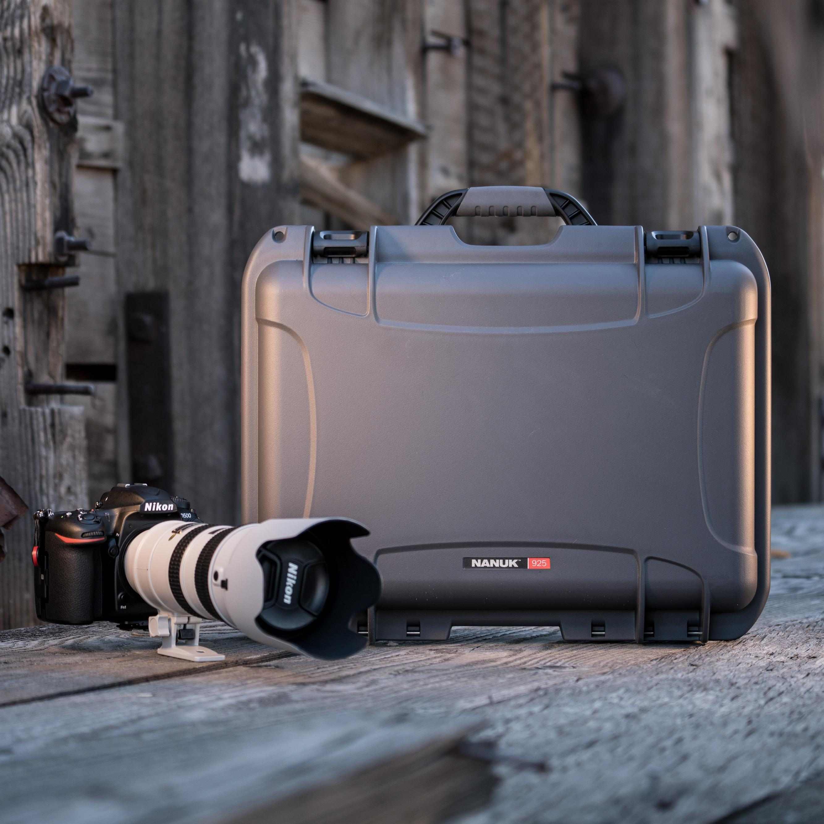 NANUK 925 Camera Case - Pro Photo Kit