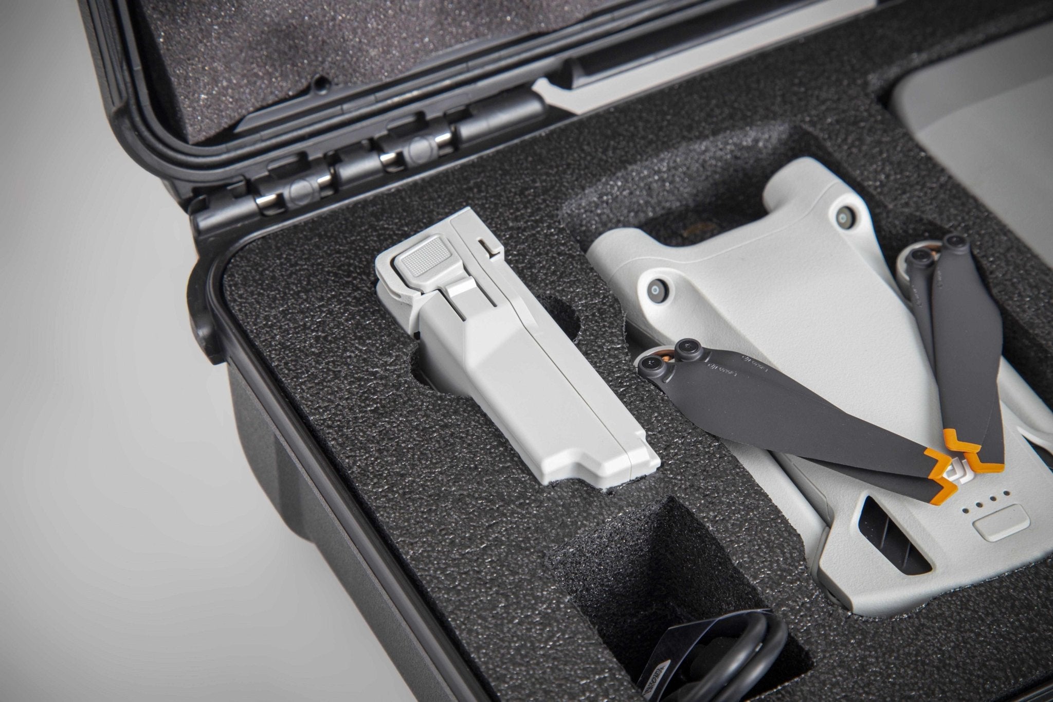 NANUK 909 for DJI Mini 3 Pro